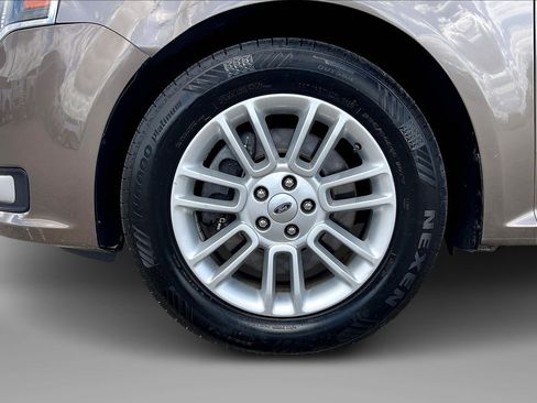 Used 2019 Ford Flex SEL w/ Equipment Group 202A image 9