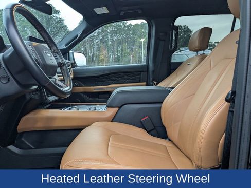 Used 2023 Ford Expedition Platinum image 14