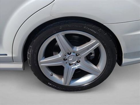 Used 2010 Mercedes-Benz S 550 image 24