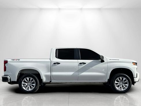 Used 2021 Chevrolet Silverado 1500 Custom image 2