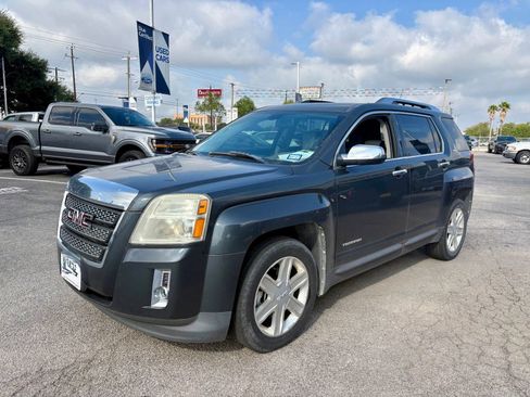 Used 2010 GMC Terrain SLT AWD/4WD image 5