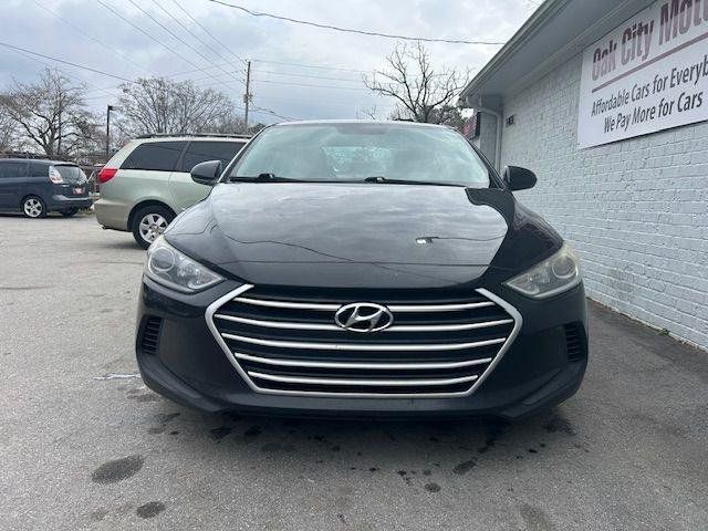 Used 2017 Hyundai Elantra SE FWD image 2