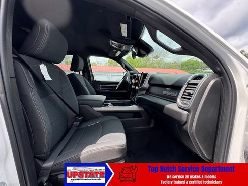 New 2026 RAM 2500 Big Horn AWD/4WD image 12