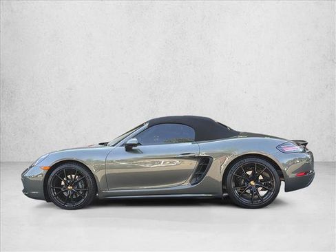 Used 2025 Porsche 718 Boxster RWD image 8
