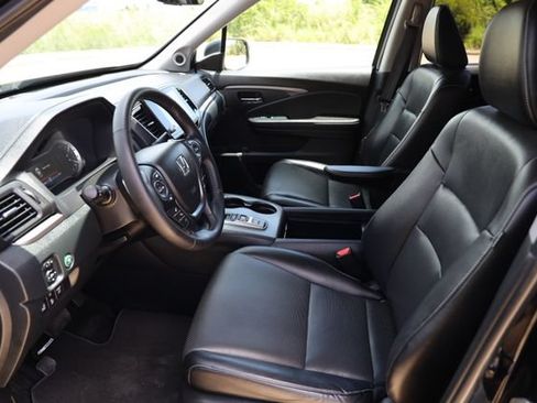 Certified 2023 Honda Ridgeline RTL image 11