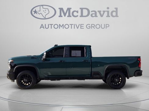 Used 2025 Chevrolet Silverado 2500 LT w/ Trail Boss Package AWD/4WD image 2