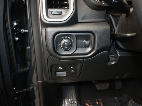 New 2026 RAM 1500 4x4 Crew Cab image 12