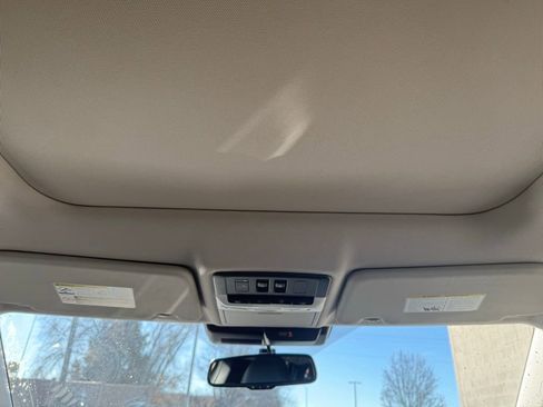 Used 2023 Mitsubishi Outlander SEL 40th Anniversary image 18