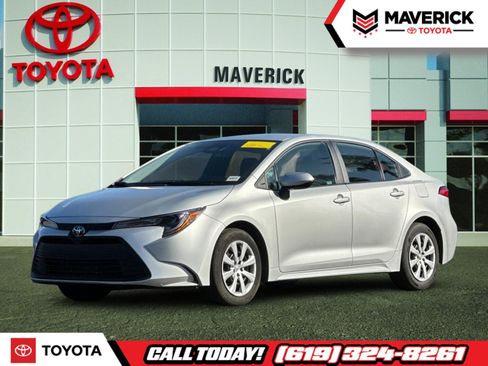 Used 2025 Toyota Corolla LE image 1
