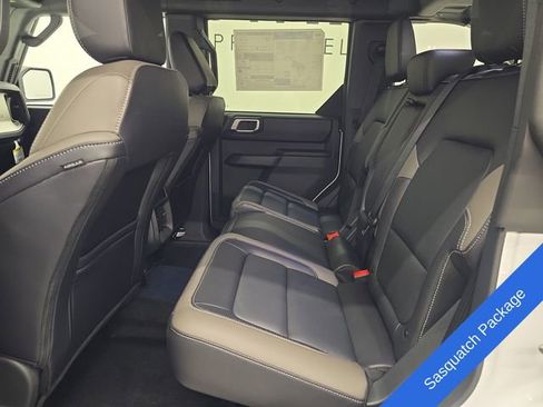 New 2026 Ford Bronco Outer Banks w/ Sasquatch Package AWD/4WD image 22