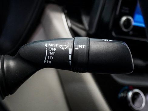 Used 2022 Toyota Corolla LE image 16