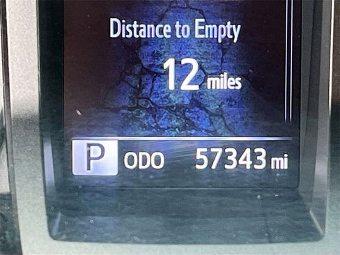 Used 2021 Toyota Tacoma TRD Off-Road w/ Technology Package image 12