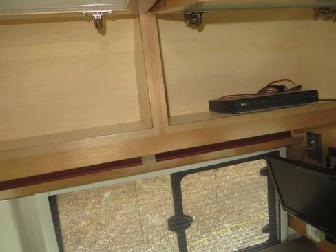 Used 2017 Ford Transit 350 XLT image 25