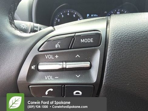 Used 2020 Hyundai Kona SEL AWD/4WD image 17