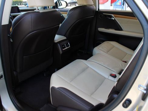 Used 2018 Lexus RX 350L FWD image 27