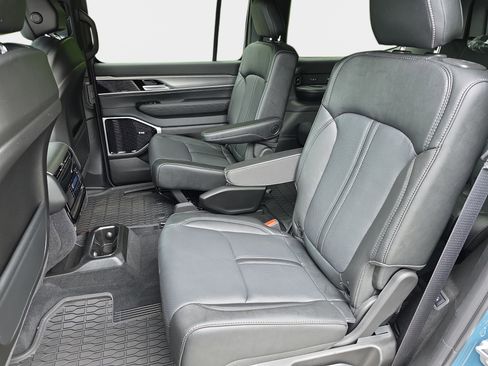 New 2026 Jeep Grand Wagoneer Limited AWD/4WD image 12