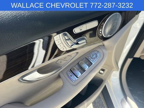 Used 2021 Mercedes-Benz GLC 300 image 14