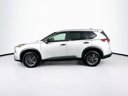 Used 2024 Nissan Rogue S AWD/4WD image 4