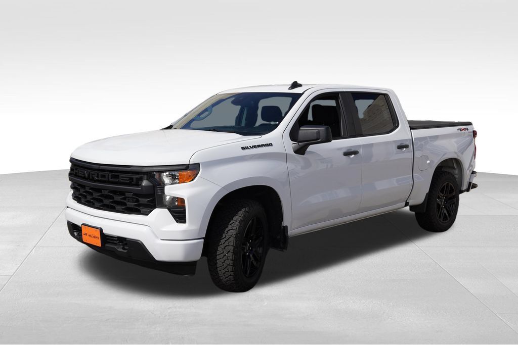 Used 2022 Chevrolet Silverado 1500 Custom w/ LPO, Dark Essentials Package AWD/4WD image 11