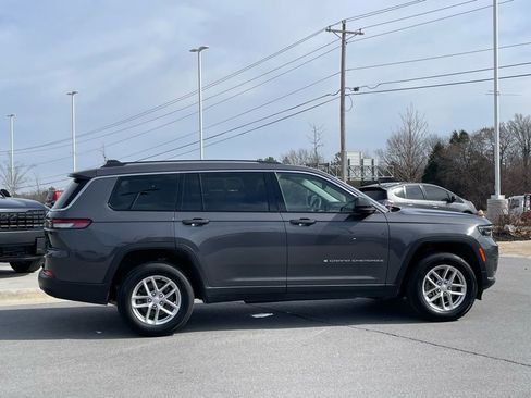 Used 2023 Jeep Grand Cherokee L Laredo w/ Luxury Tech Group I AWD/4WD image 8