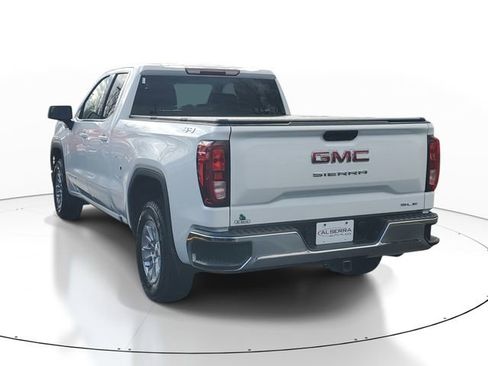Certified 2023 GMC Sierra 1500 SLE image 3