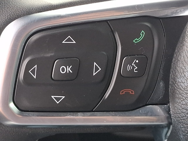 Used 2026 Jeep Wrangler Unlimited Sahara AWD/4WD image 21