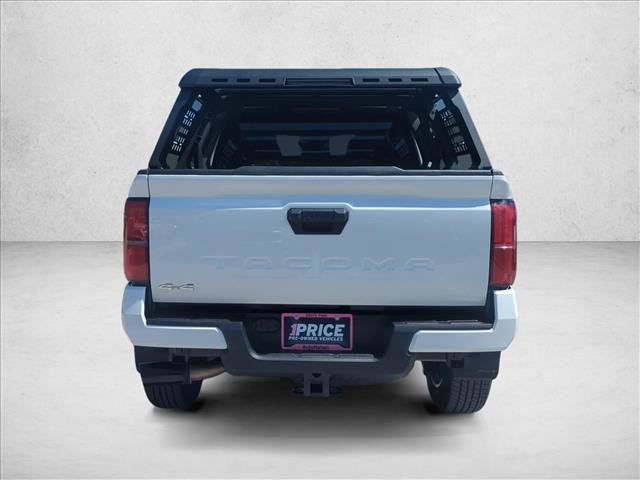Certified 2025 Toyota Tacoma SR5 AWD/4WD image 6
