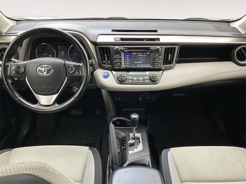 Used 2016 Toyota RAV4 XLE image 10