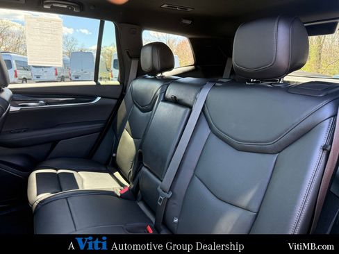 Used 2020 Cadillac XT6 Premium Luxury AWD/4WD image 22