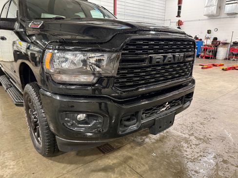Certified 2024 RAM 2500 Big Horn w/ Night Edition AWD/4WD image 2