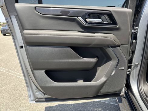 New 2026 GMC Yukon XL Elevation w/ Elevation Premium Package RWD image 23
