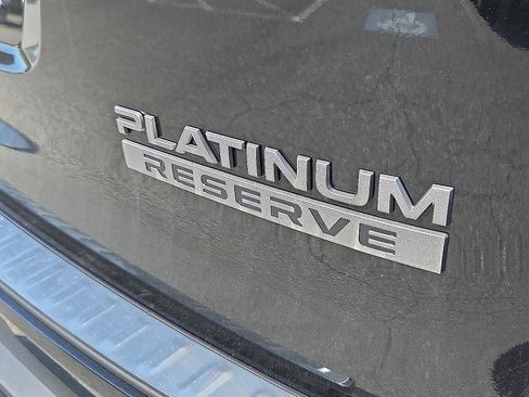 New 2025 Nissan Armada Platinum Reserve image 8