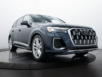New 2025 Audi Q7 3.0T Premium Plus