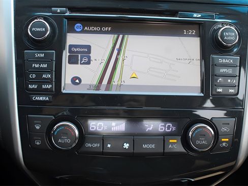 Used 2014 Nissan Altima 2.5 SV w/ Convenience Package image 20