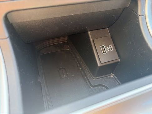 Used 2024 Ford Edge SEL w/ Convenience Package image 18