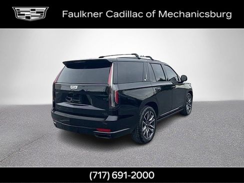 Used 2021 Cadillac Escalade Sport Platinum AWD/4WD image 4