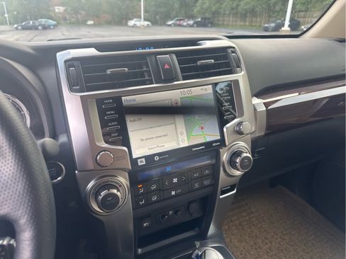 Used 2023 Toyota 4Runner Limited AWD/4WD image 11