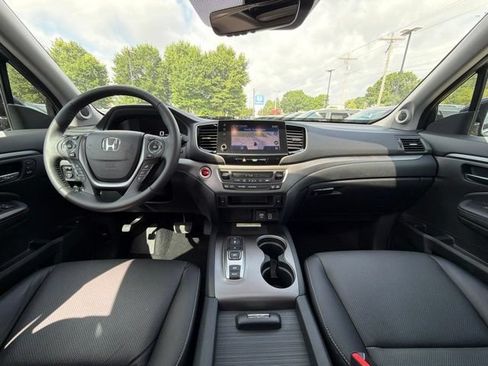 Used 2023 Honda Ridgeline RTL-E image 32