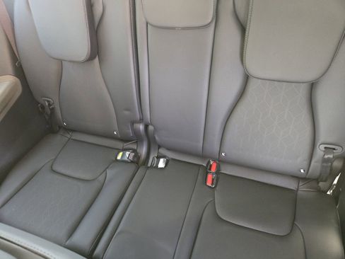 New 2026 Kia Carnival FWD image 22