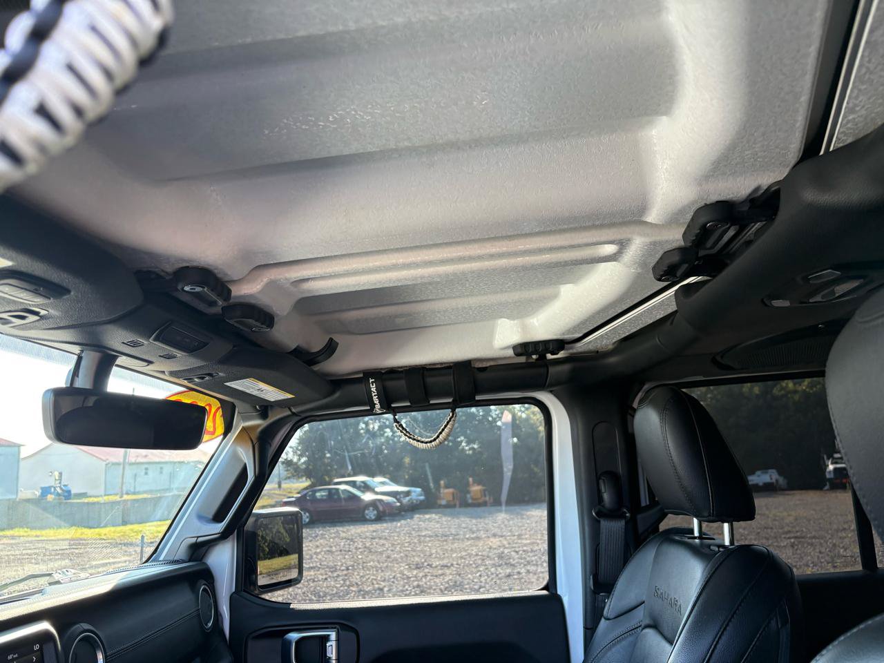 Used 2023 Jeep Wrangler Unlimited Sahara w/ Cold Weather Group AWD/4WD image 16