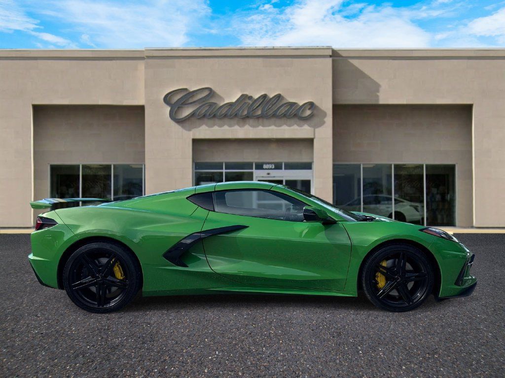 Used 2026 Chevrolet Corvette Stingray Preferred Cpe w/ Z51 Performance Package RWD image 2