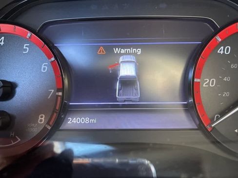 Used 2022 Nissan Frontier Pro-X image 13