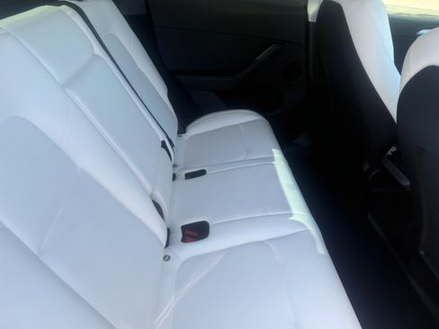 Used 2024 Tesla Model Y Performance image 13