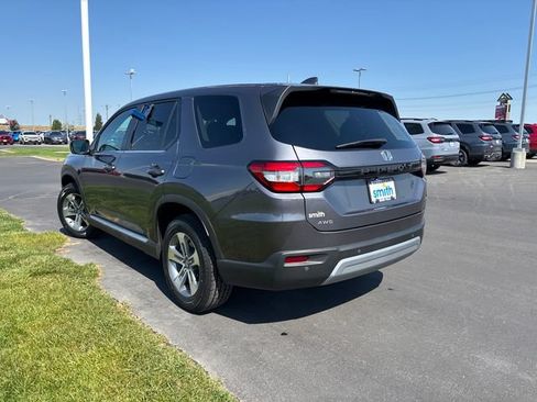 Used 2025 Honda Pilot EX-L image 5