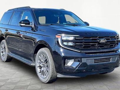 New 2026 Ford Expedition Platinum w/ Stealth Appearance Package