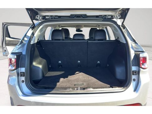 Certified 2022 Jeep Compass Latitude AWD/4WD image 27