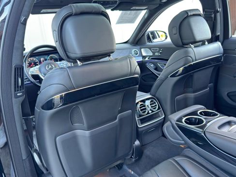 Used 2018 Mercedes-Benz S 560 Sedan w/ AMG Line Exterior image 34