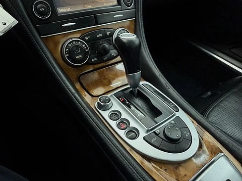 Used 2011 Mercedes-Benz SL 63 AMG image 18