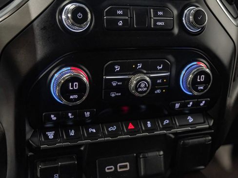 Used 2022 GMC Sierra 2500 Denali w/ Denali Ultimate Package AWD/4WD image 26