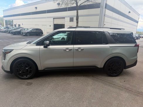 Used 2026 Kia Carnival SX Prestige FWD image 6